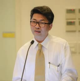 ไพสิฐ พาณิชย์กุล